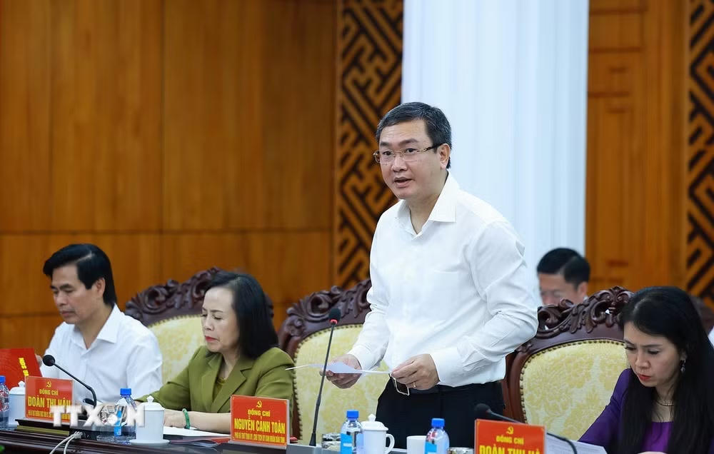 ttxvn-thu-tuong-lam-viec-voi-ban-thuong-vu-tinh-uy-lang-son-4.jpg