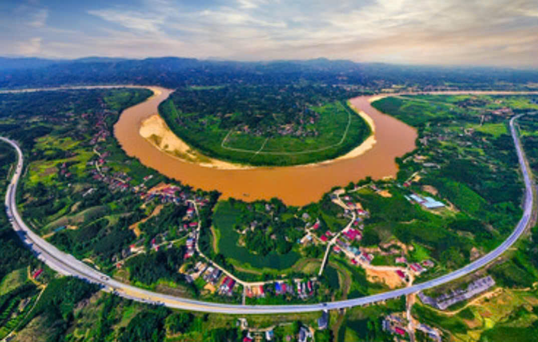 Cánh cung xanh miền Tây Bắc Lào Cai. Ảnh: Tuấn Vũ.