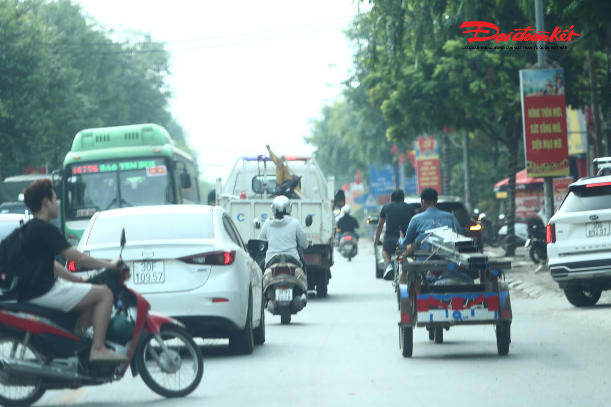 Xe tự chế, không biển số hoạt động trên tỉnh lộ 419, tiềm ẩn nguy cơ mất an toàn giao thông