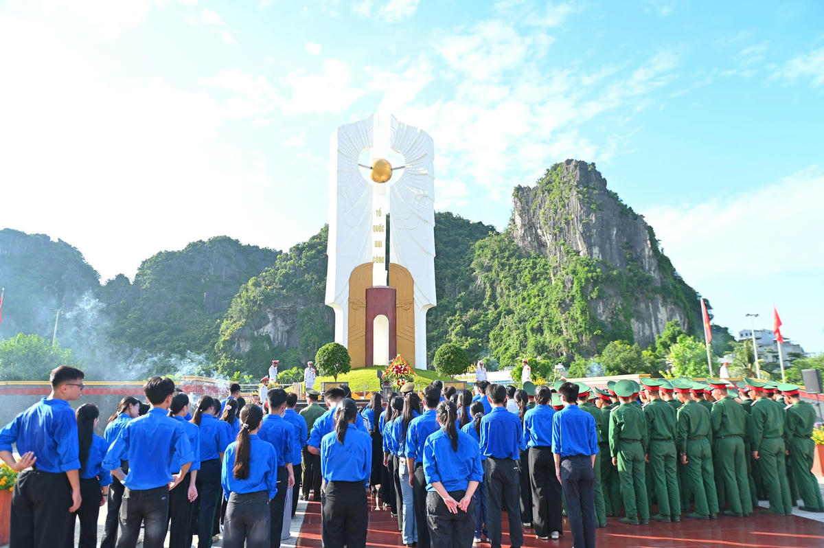 Tuổi trẻ Quảng Ninh tự hào tiếp bước, tri ân các anh hùng liệt sĩ
