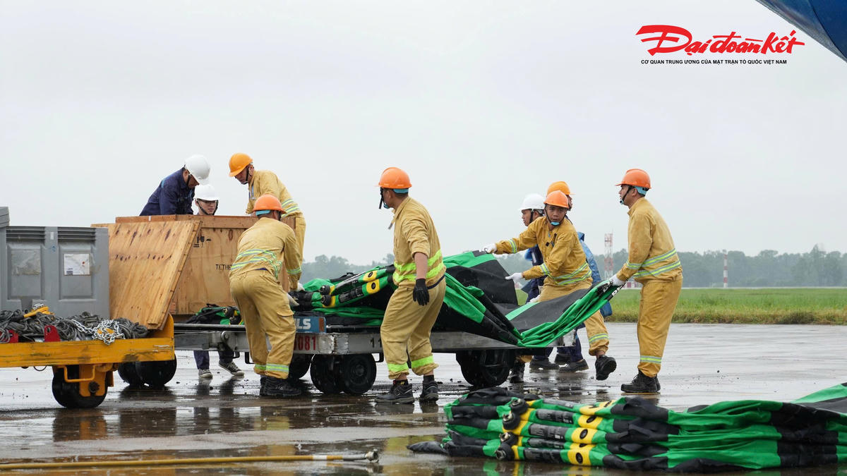 Diễn tập chữa cháy, cứu nạn và di dời tàu bay tại sân bay Nội Bài