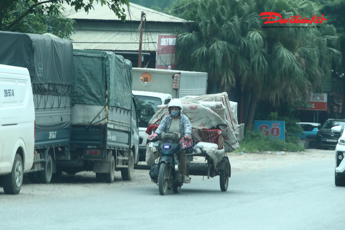 Xe tự chế, không biển số hoạt động trên tỉnh lộ 419, tiềm ẩn nguy cơ mất an toàn giao thông