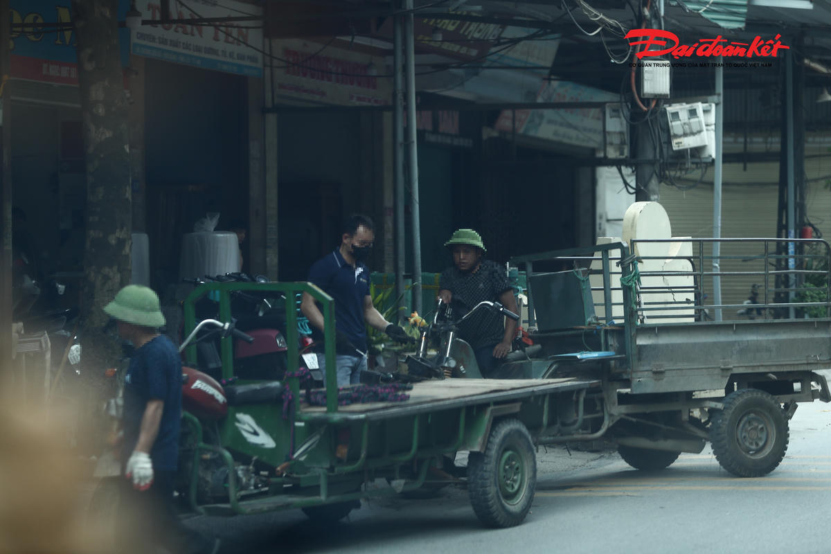 Xe tự chế, không biển số hoạt động trên tỉnh lộ 419, tiềm ẩn nguy cơ mất an toàn giao thông
