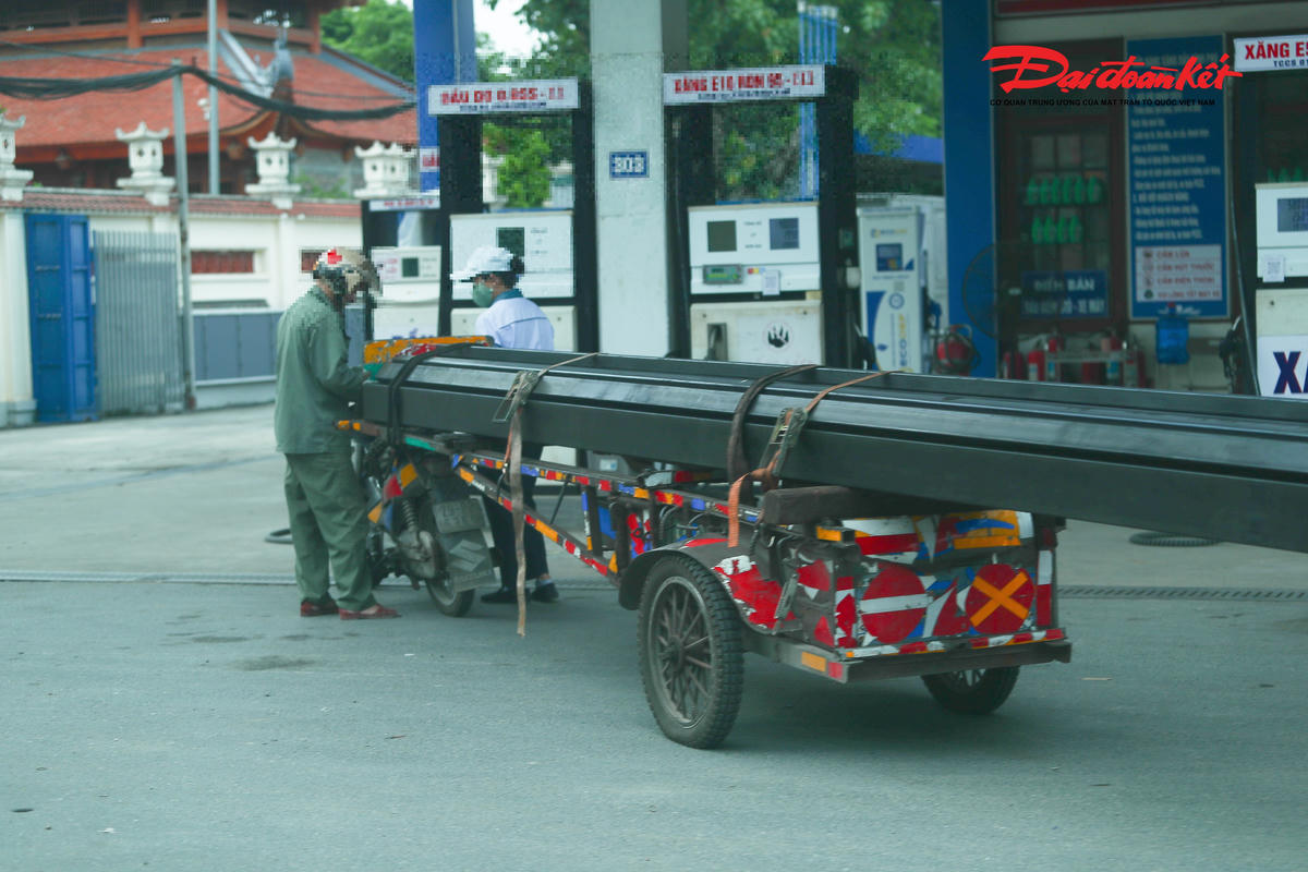 Xe tự chế, không biển số hoạt động trên tỉnh lộ 419, tiềm ẩn nguy cơ mất an toàn giao thông