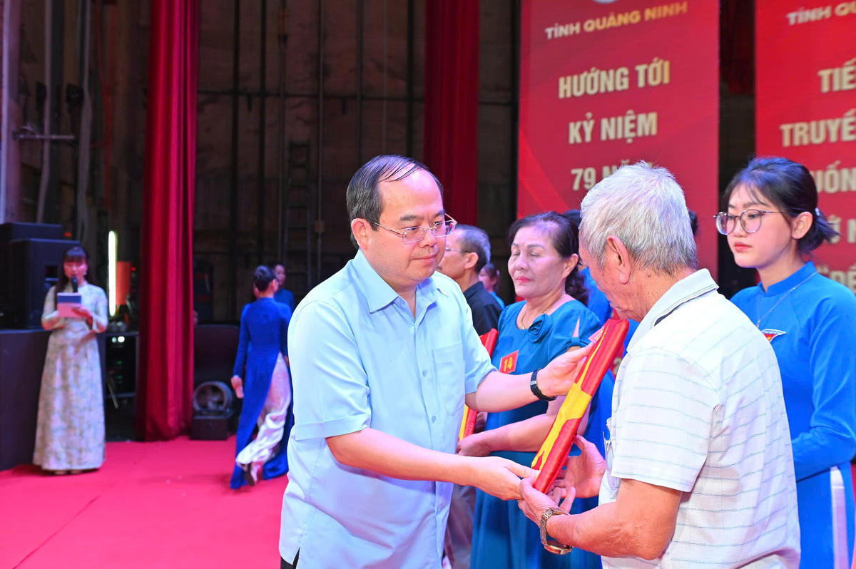 Tuổi trẻ Quảng Ninh tự hào tiếp bước, tri ân các anh hùng liệt sĩ