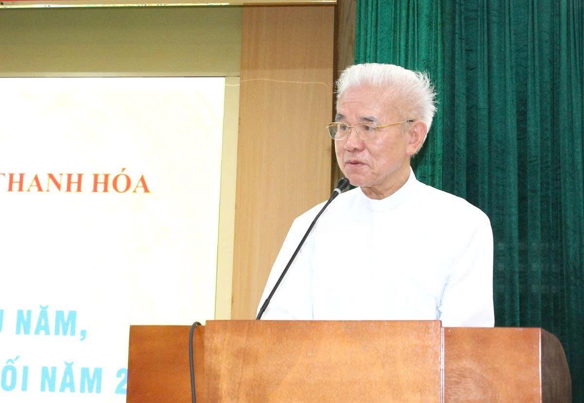 Linh mục Trần Xuân Mạnh, Phó Chủ tịch không chuyên trách Ủy ban Trung ương MTTQ Việt Nam, Chủ tịch Ủy ban ĐKCG Việt Nam, Chủ tịch Ủy ban ĐKCG tỉnh phát biểu tại hội nghị.