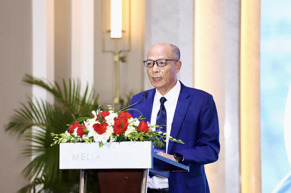 TS.BSCKII Nguyễn Tiến Dũng - Viện trưởng Viện Nghiên cứu và Ứng dụng công nghệ tế bào phát biểu khai mạc hội thảo.