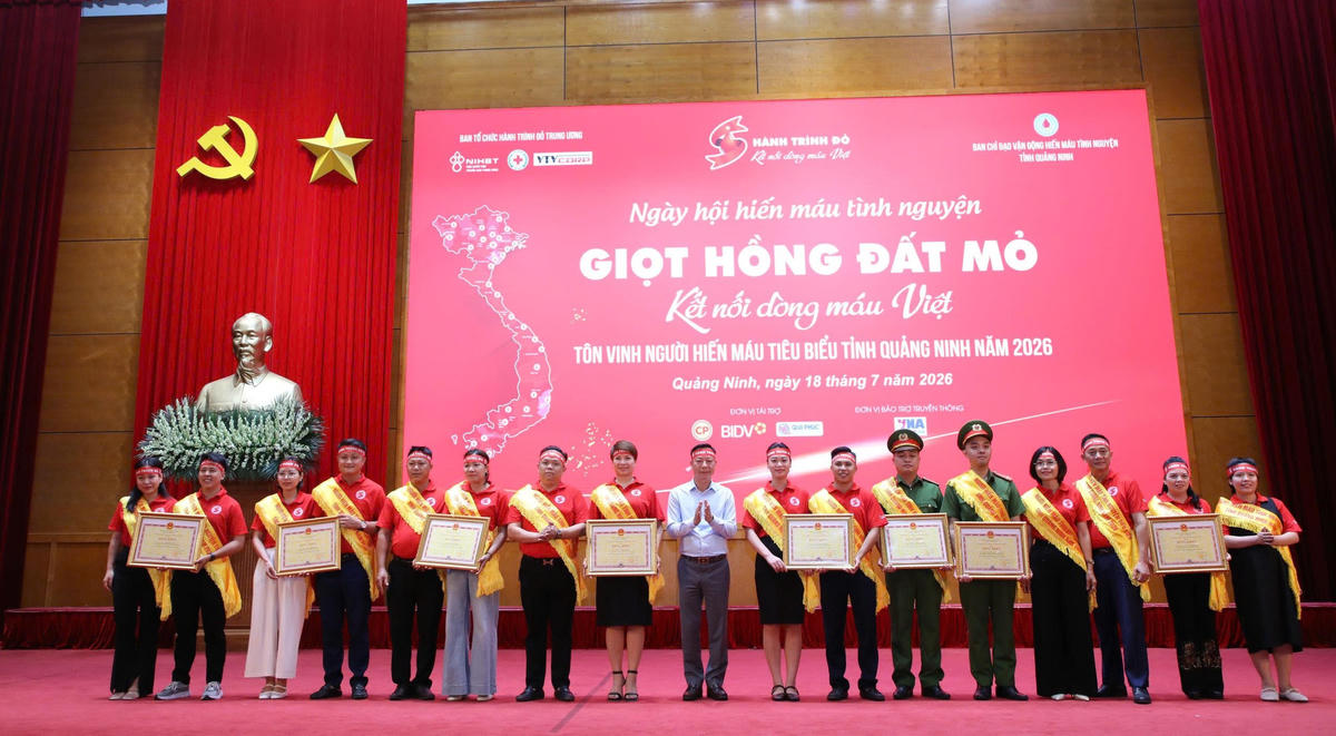 Quảng Ninh tiếp nhận 883 đơn vị máu tại chương trình “Giọt hồng Đất Mỏ” năm 2026
