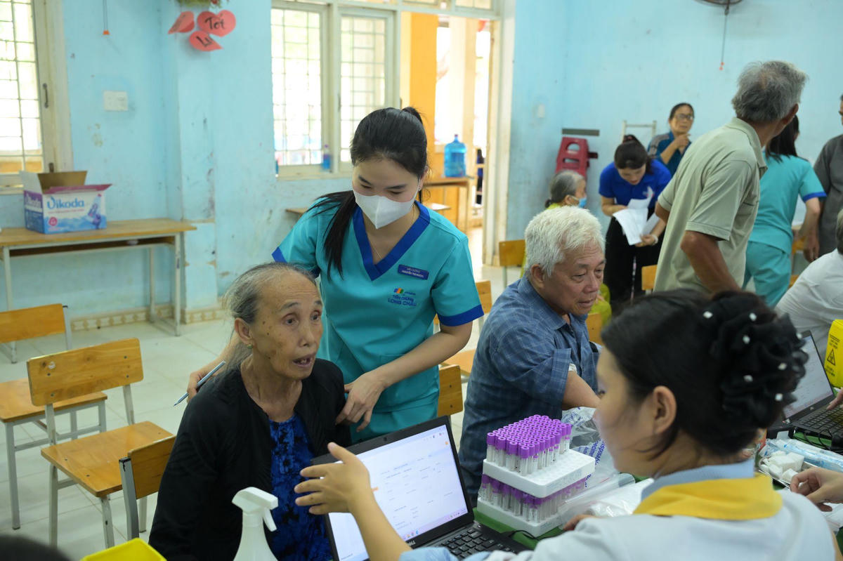 Chiến dịch 500 ngày đêm: Khi khoa học nối lại những cuộc đoàn viên còn dang dở
