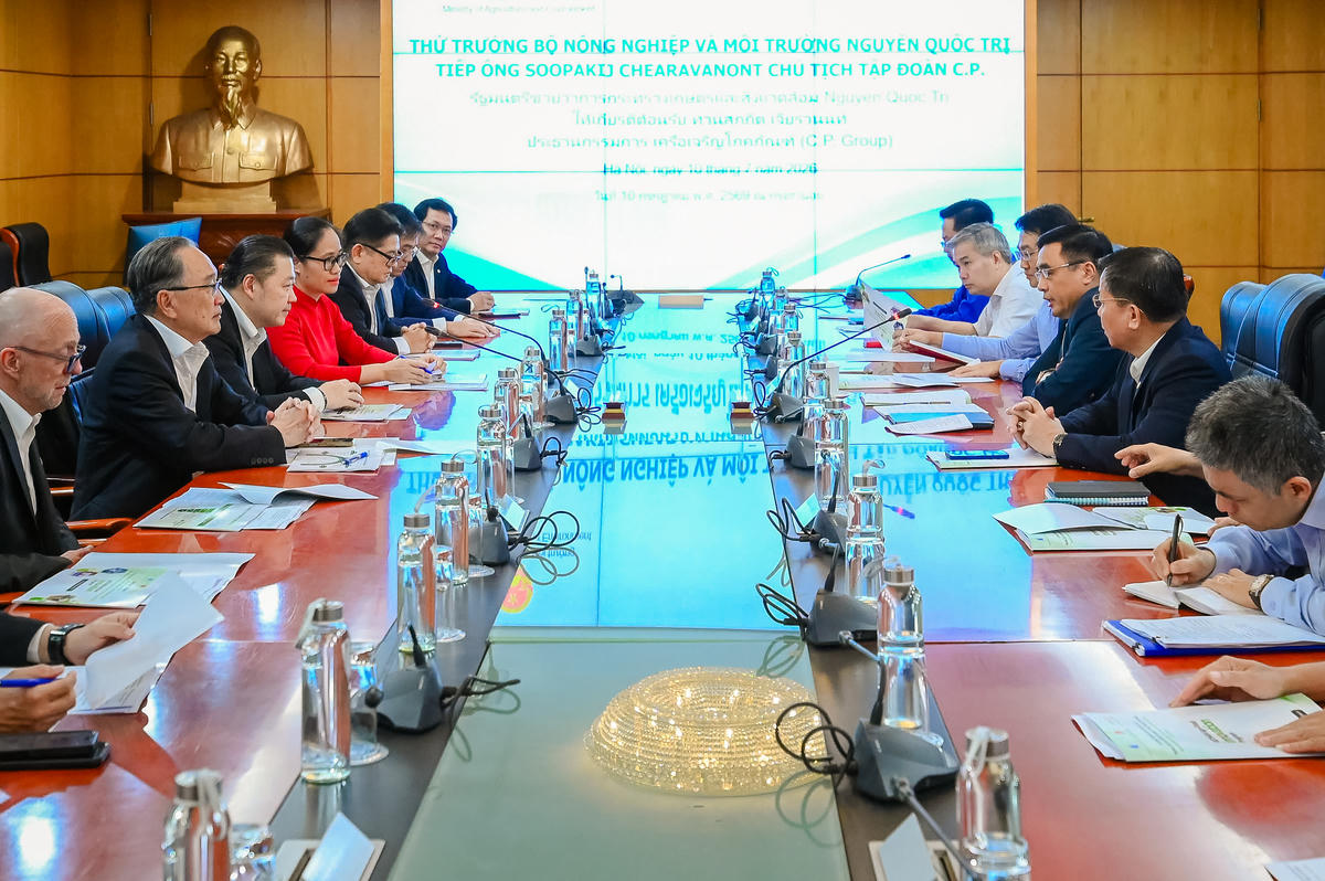 Đoàn lãnh đạo Tập đoàn C.P. làm việc với Thứ trưởng Bộ Nông nghiệp và Môi trường Nguyễn Quốc Trị tại Hà Nội ngày 10/7/2026. Ảnh: Tùng Đinh