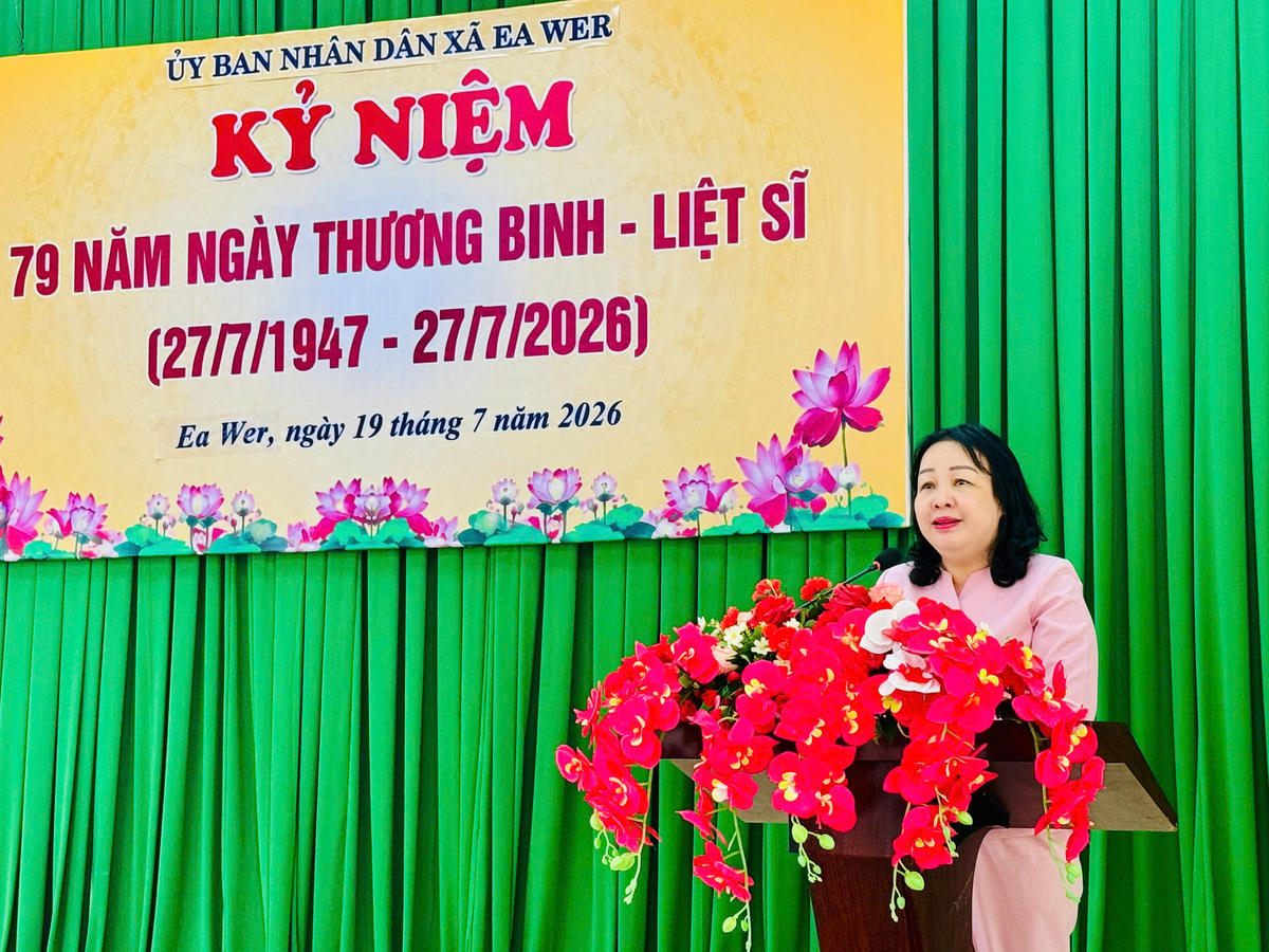 Phó Bí thư Thường trực Tỉnh ủy, Chủ tịch HĐND tỉnh Cao Thị Hòa An phát biểu. Ảnh: Thanh Nga.