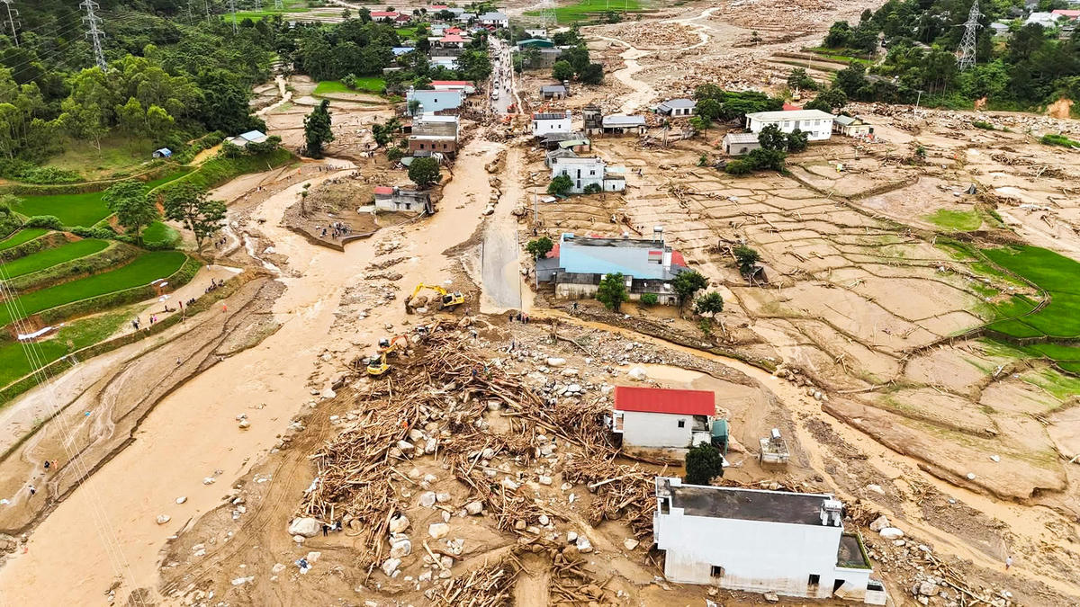Thống kê sơ bộ của xã, số nhà bị trôi hoàn toàn khoảng gần 20 nhà, số nhà hư hỏng khó khôi phục được trên 40 nhà. Ảnh: Cổng TTĐT xã Mường Than.