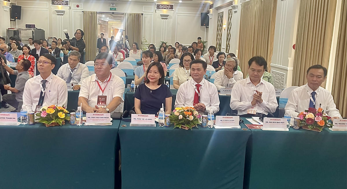 Các đại biểu tham dự hội nghị . ảnh Thùy Trang
