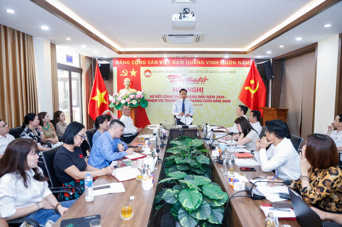 Toàn cảnh Hội nghị sơ kết công tác 6 tháng đầu năm và triển khai nhiệm vụ trọng tâm 6 tháng cuối năm 2026 của Báo Đại đoàn kết. Ảnh: Quang Vinh.