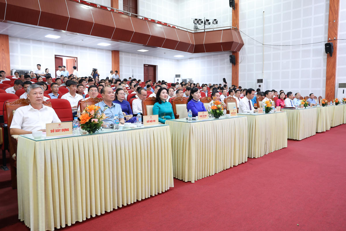 Các đại biểu tham dự hội nghị. Ảnh: T.N