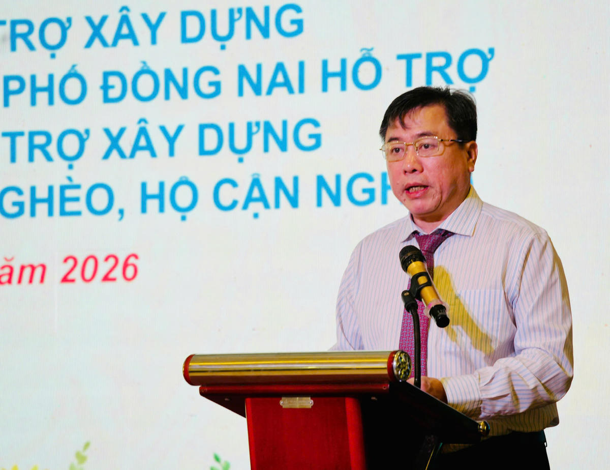 Ông Trần Hữu Thế, Ủy viên Ban Thường vụ Tỉnh ủy, Phó Chủ tịch Thường trực Ủy ban MTTQ Việt Nam tỉnh Đắk Lắk phát biểu. Ảnh: MH.