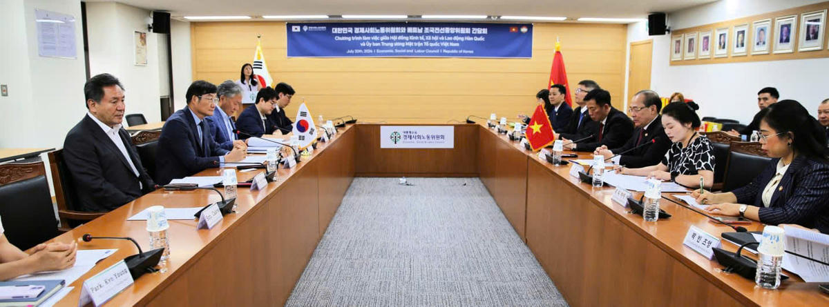 Đoàn đại biểu UBTƯ MTTQ Việt Nam hội đàm với ESLC.