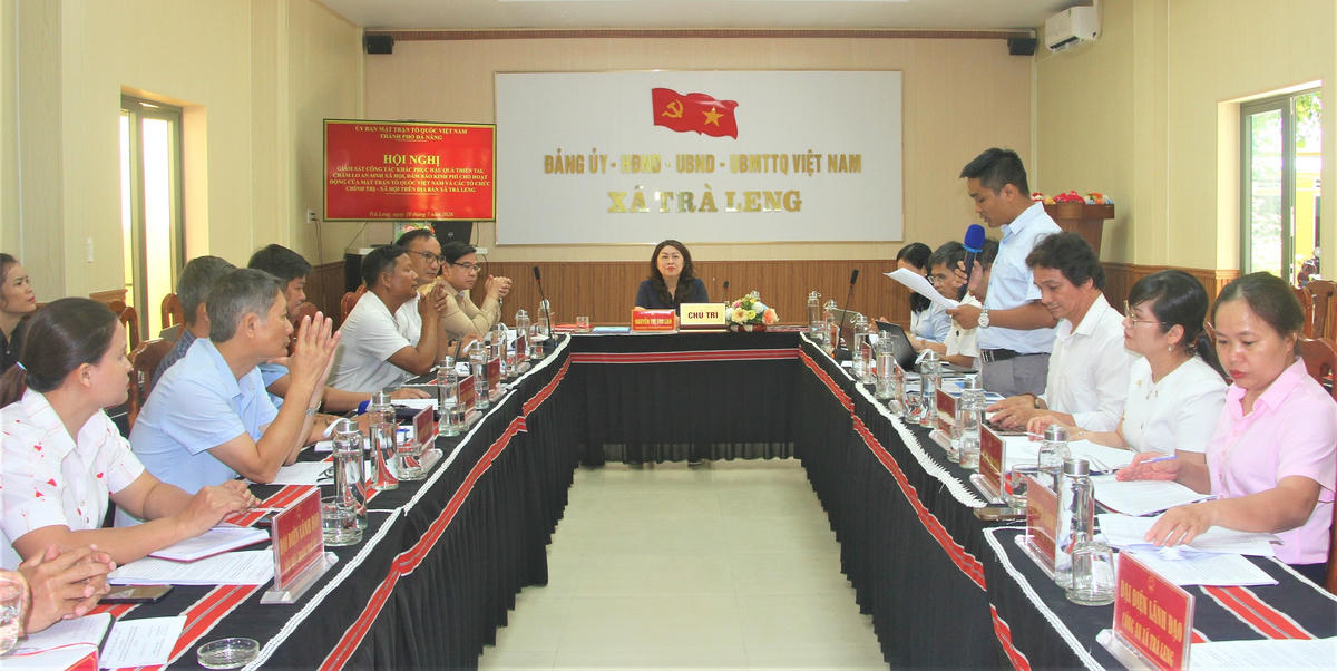 Quang cảnh buổi làm việc. Ảnh: Chí Đại.