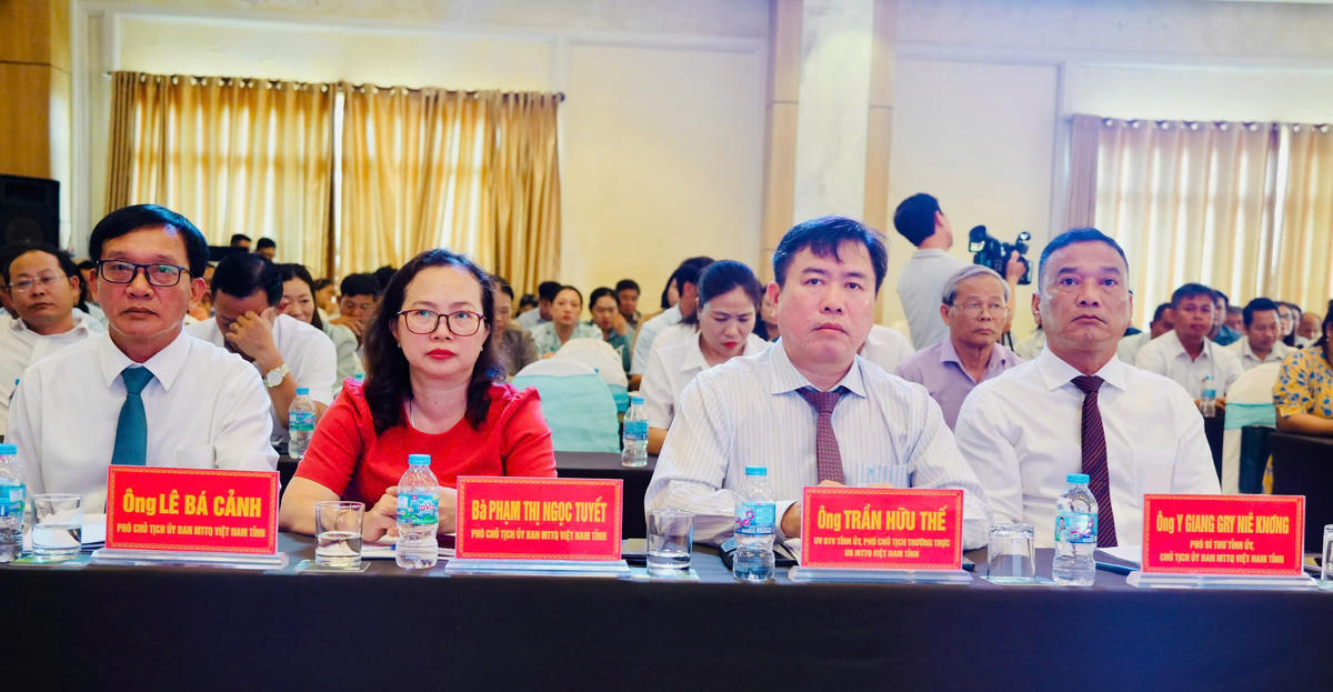 Các đại biểu dự hội nghị. Ảnh:MH.