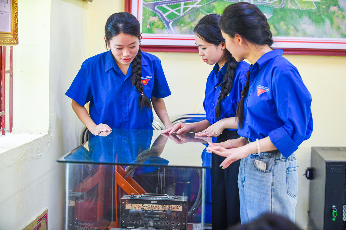 Giữ mạch máu thông tin trên tuyến Trường Sơn