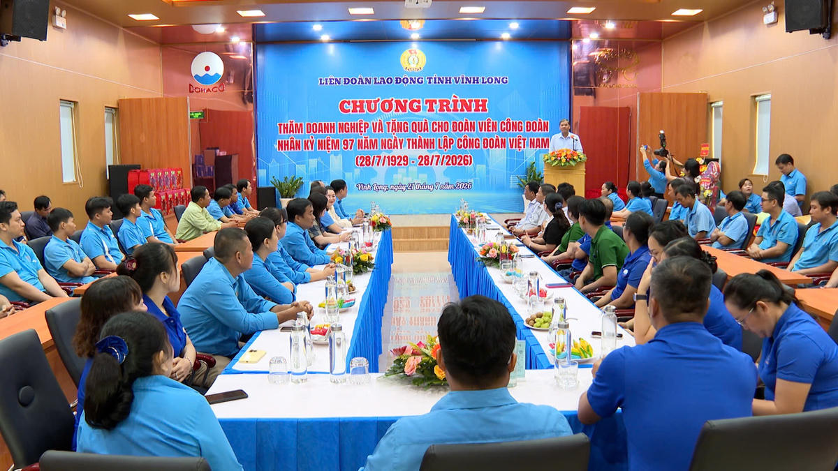 Ông Kim Ngọc Thái - Phó Bí thư Tỉnh ủy, Chủ tịch Ủy ban MTTQ Việt Nam tỉnh Vĩnh Long phát biểu tại chuyến thăm. (Ảnh: Minh Nhựt).