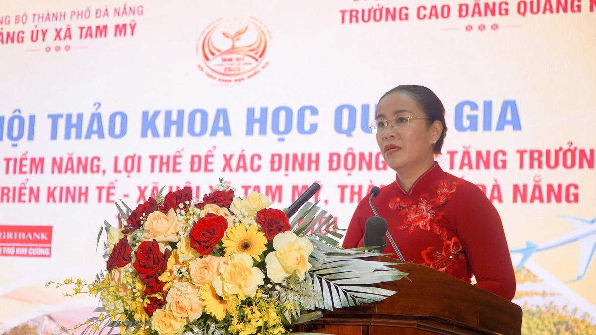 Phó Chủ tịch UBND TP Đà Nẵng Nguyễn Thị Anh Thi phát biểu tại hội thảo. Ảnh: Chí Đại.