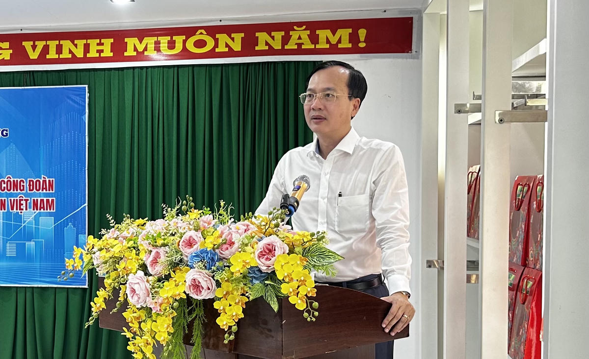 Chủ tịch UBND tỉnh Vĩnh Long Trần Trí Quang phát biểu tại chuyến thăm. (Ảnh: Trung Ngãi).