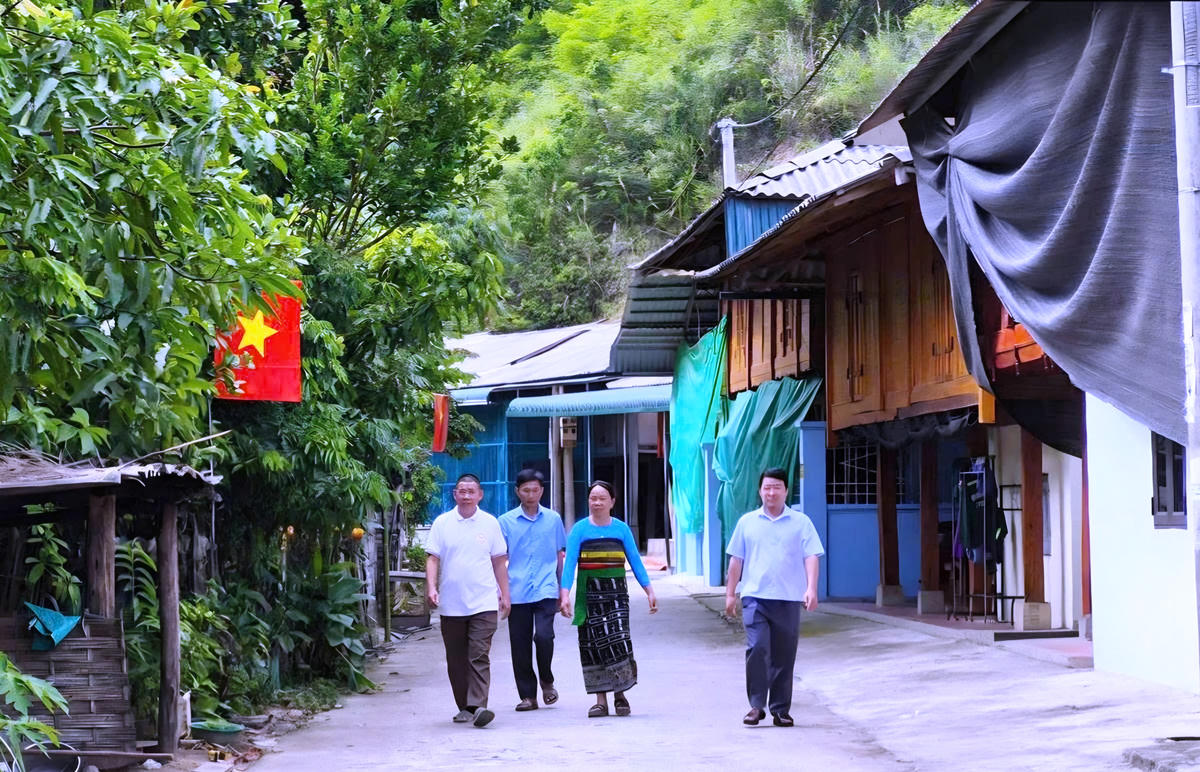 Tạo đà cho Mường Chanh phát triển