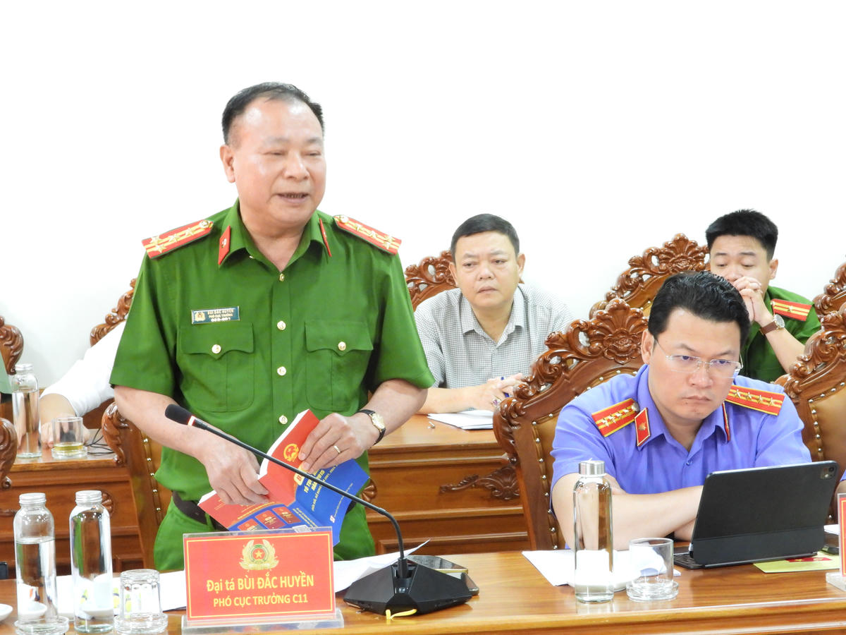 Đại tá Bùi Đắc Huyền, Phó Cục trưởng C11- Bộ Công an phát biểu. Ảnh: Tiến Đạt.