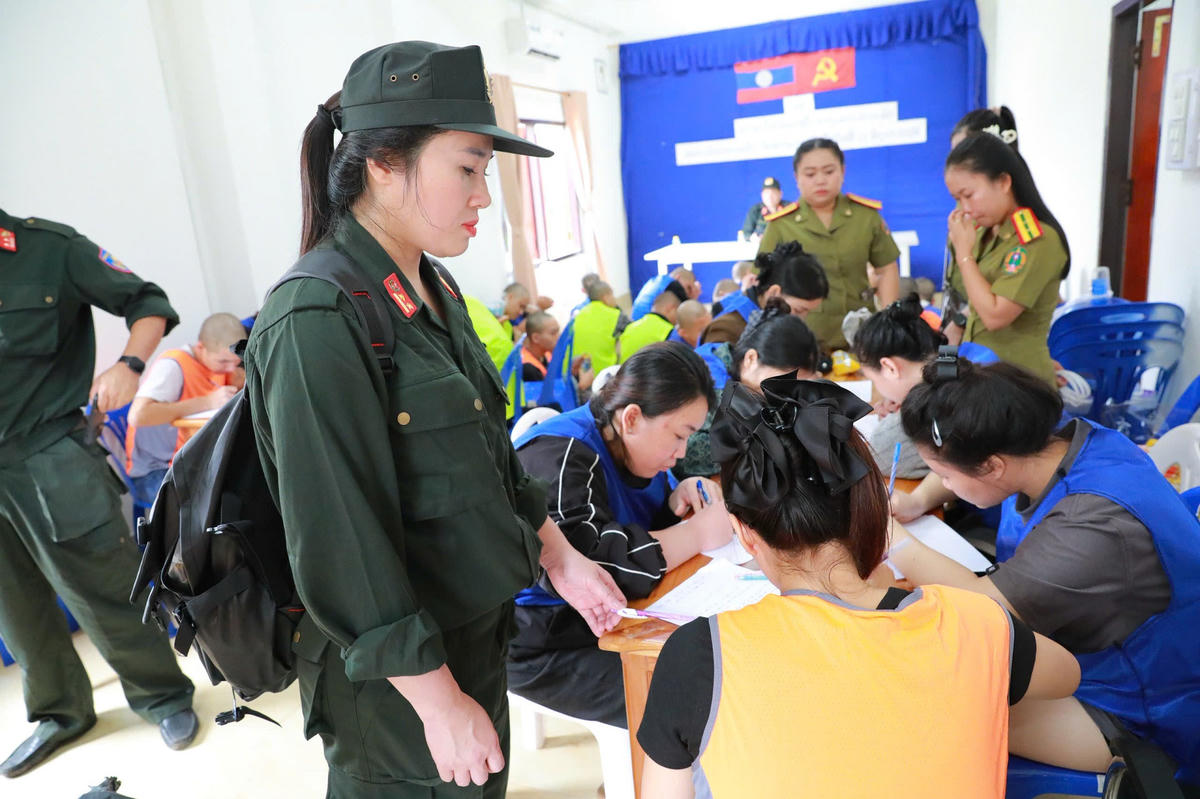 Công an Lai Châu triệt phá đường dây lừa đảo xuyên biên giới, bắt giữ 40 ​​người