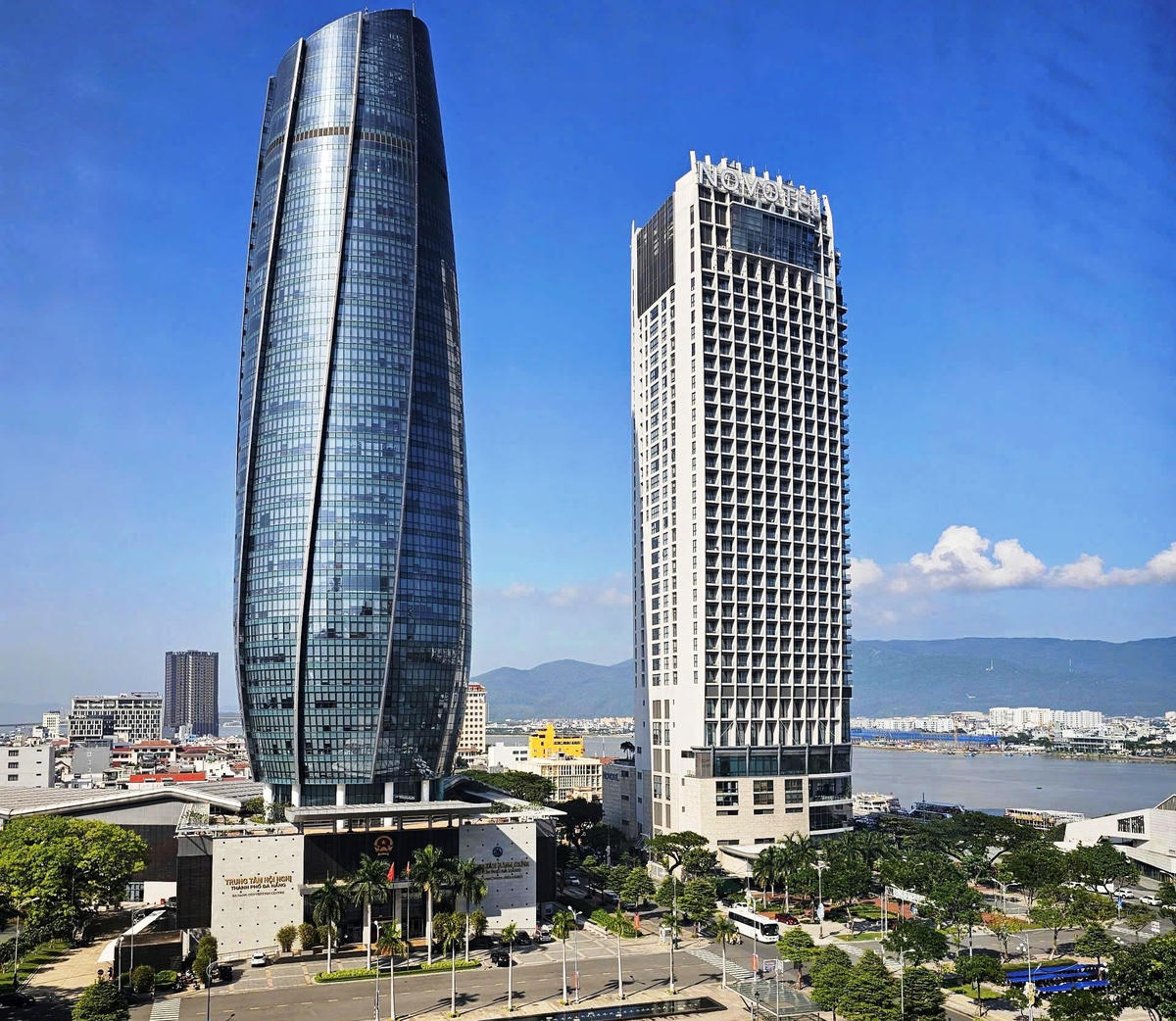 Một góc Trung tâm hành chính TP Đà Nẵng. Ảnh: Tấn Thành.