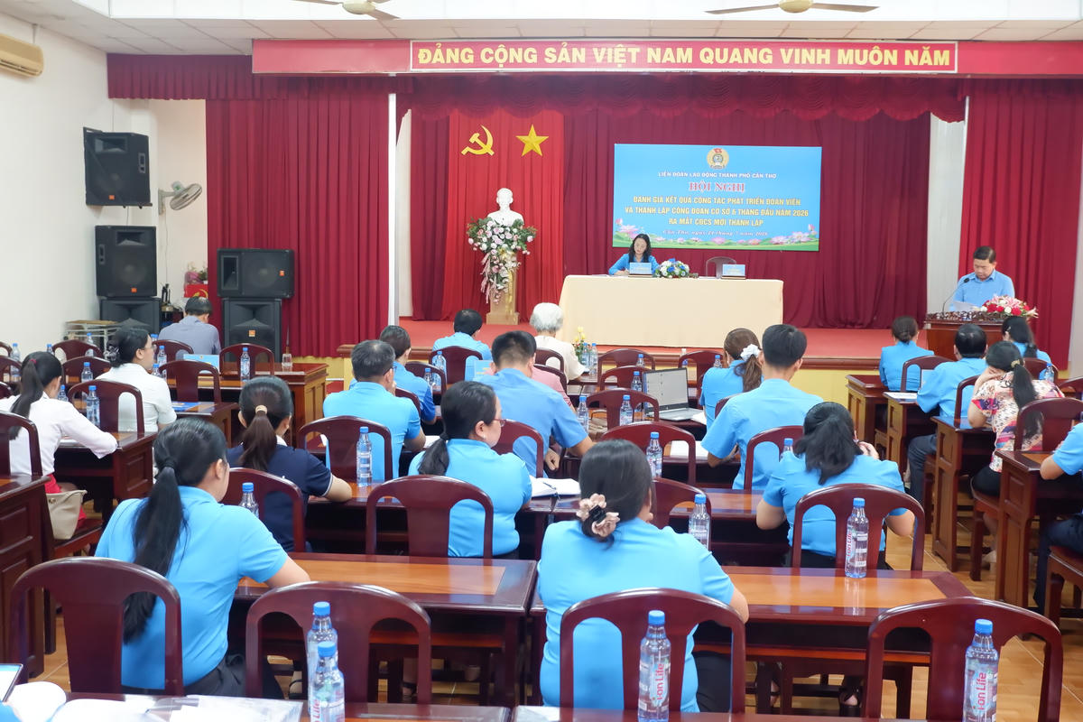 Toàn cảnh hội nghị. Ảnh: Tuệ Yên