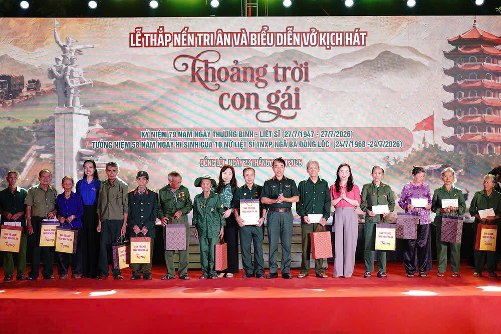 Xúc động lễ tri ân ở Ngã ba Đồng Lộc
