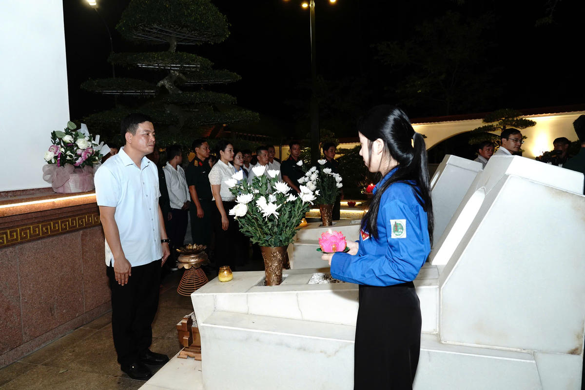 Xúc động lễ tri ân ở Ngã ba Đồng Lộc