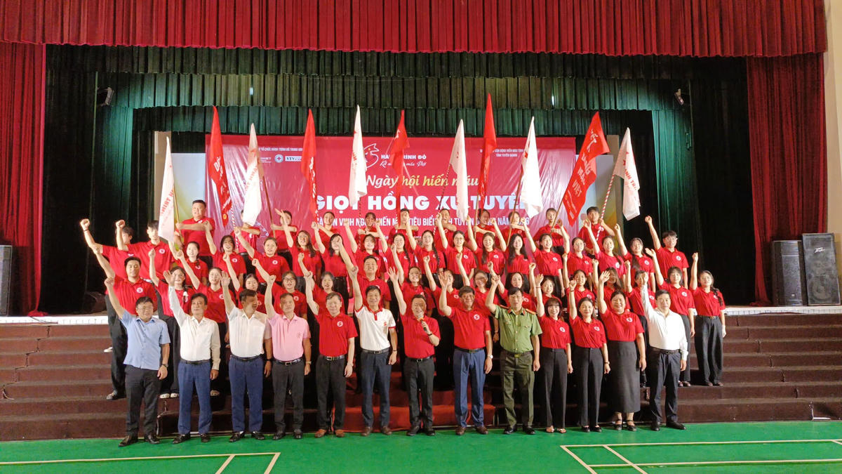 Thông điệp "Giọt hồng xứ Tuyên" 2026 luôn vang vọng, lan tỏa giá trị nhân văn sâu sắc.