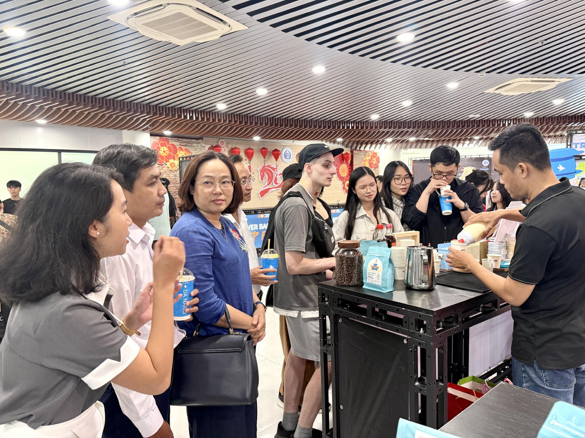 Khai mạc “Đại tiệc cà phê”, nâng giá trị nông sản, tạo sản phẩm du lịch