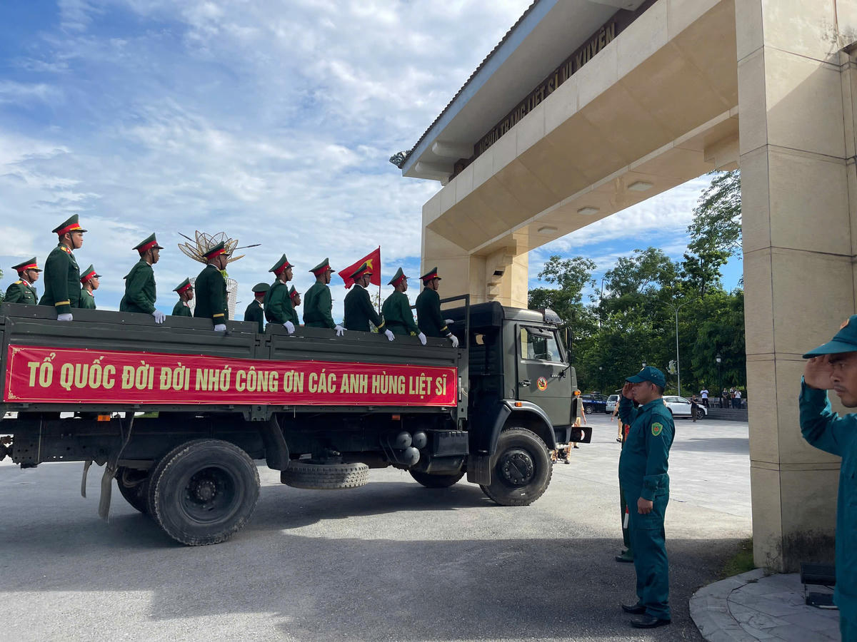 Tuyên Quang tổ chức lễ di quan đưa các Anh hùng liệt sĩ trở về đất Mẹ