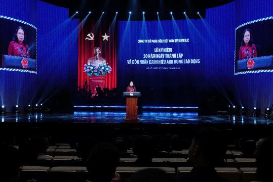 50 năm không ngừng nâng chuẩn: Cách Vinamilk xây dựng thương hiệu tỷ đô của Việt Nam