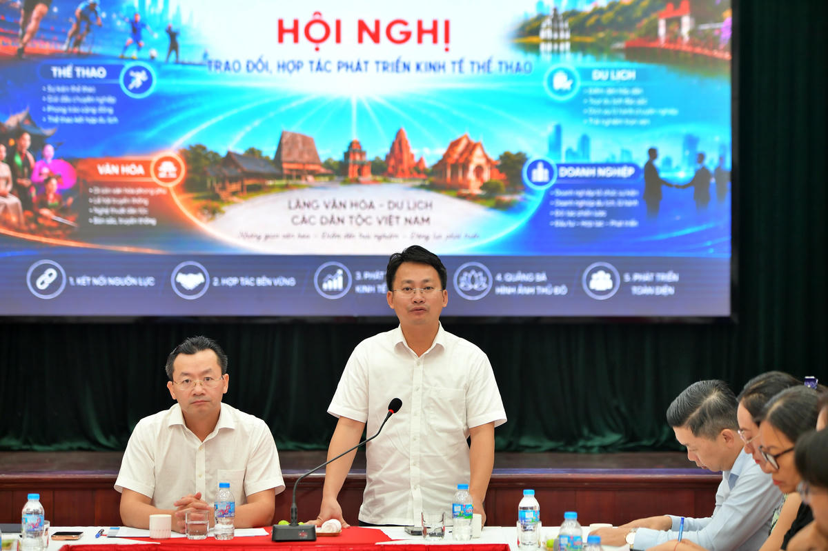 Phó Giám đốc Sở Du lịch Hà Nội Trần Trung Hiếu phát biểu.