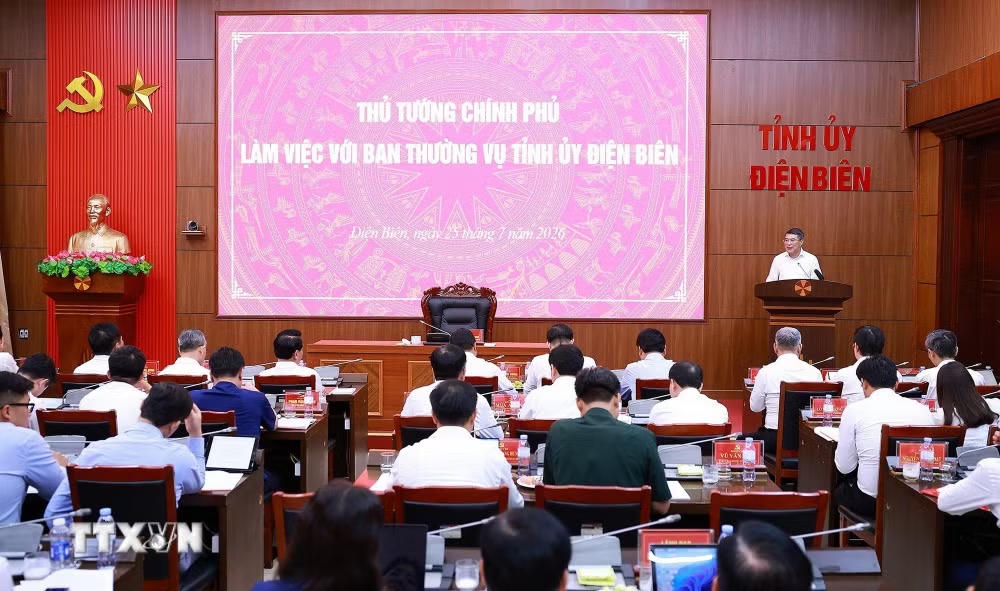 ttxvn-thu-tuong-lam-viec-voi-ban-thuong-vu-tinh-uy-dien-bien-8.jpg