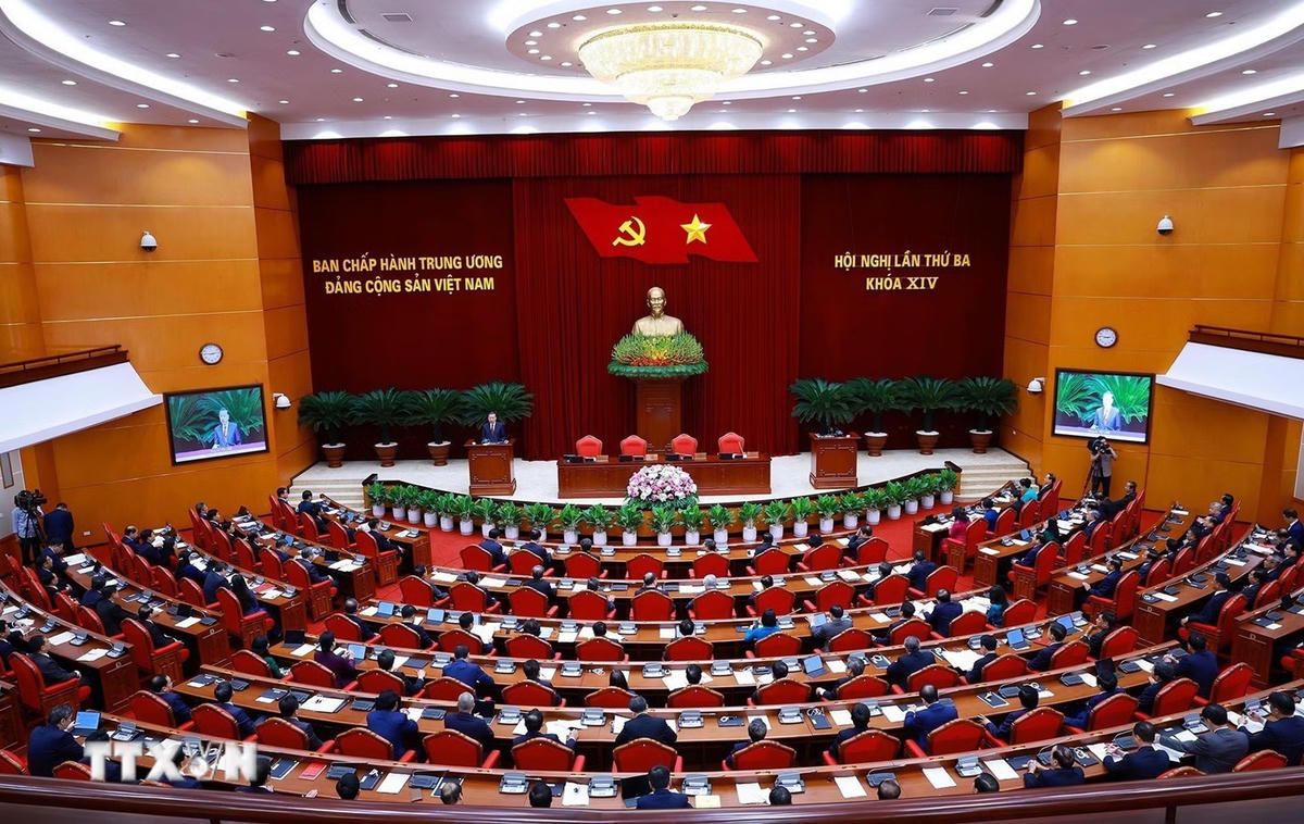 Phiên bế mạc Hội nghị lần thứ 3 Ban Chấp hành Trung ương Đảng khoá XIV. Ảnh: Dương Giang/TTXVN