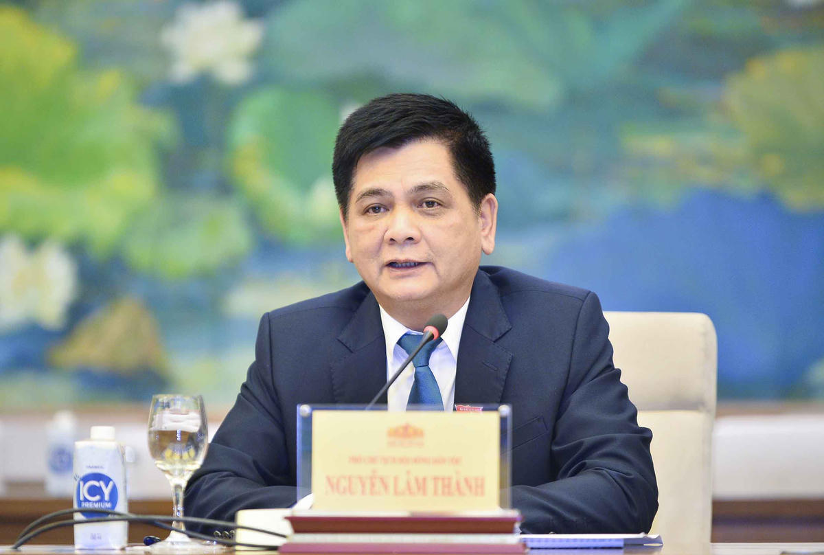 Tri ân để bước tiếp