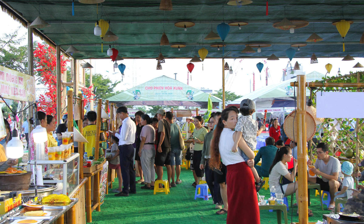 Đà Nẵng: Chợ phiên “Làng trong phố”