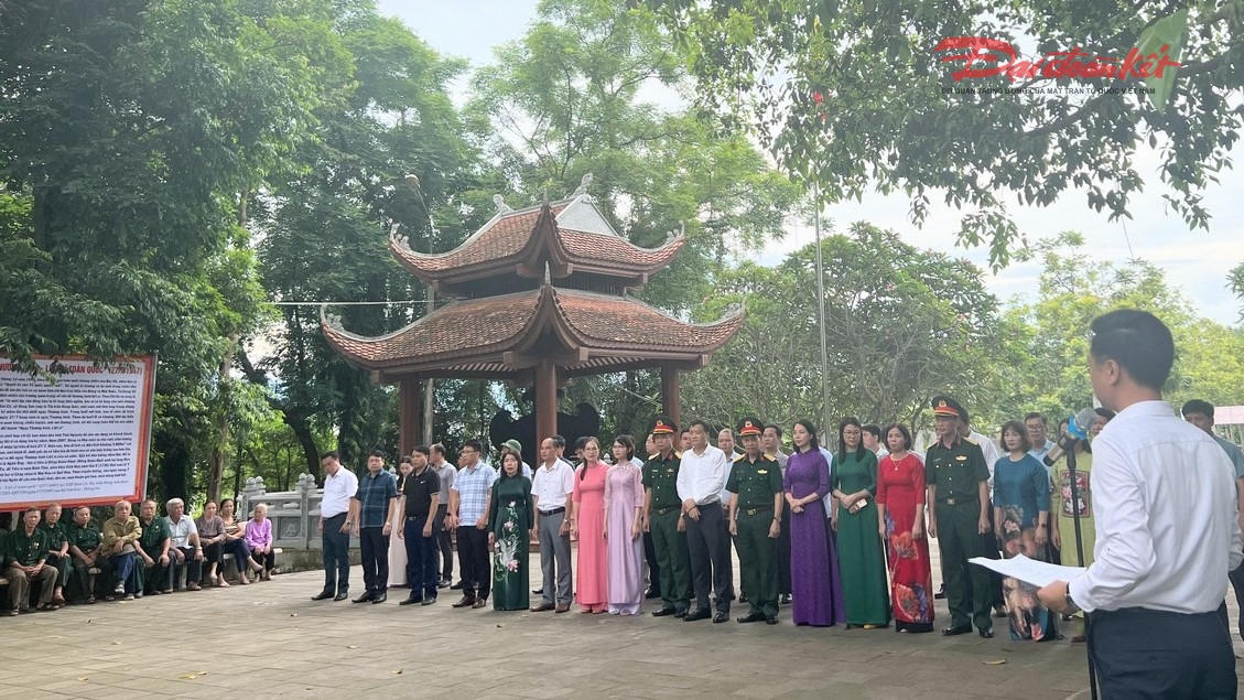 Mỗi dịp 27/7, đại diện các cơ quan Trung ương, các tỉnh, thành trên cả nước và nhân dân lại về xóm Bàn Cờ, xã Đại Phúc, tỉnh Thái Nguyên dâng hương, tưởng niệm công ơn các Anh hùng liệt sĩ tại Khu di tích lịch sử 27/7.