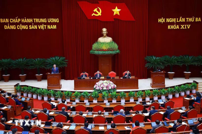 Phiên khai mạc Hội nghị lần thứ ba Ban Chấp hành Trung ương Đảng khóa XIV. (Ảnh: Thống Nhất/TTXVN).