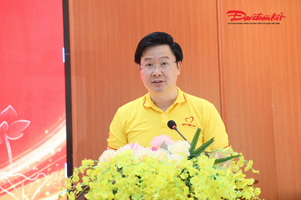 Ông Lý Minh Tuấn - Giám đốc Quỹ Thiện Tâm (Tập đoàn Vingroup) phát biểu tại chương trình. Ảnh: Điền Bắc