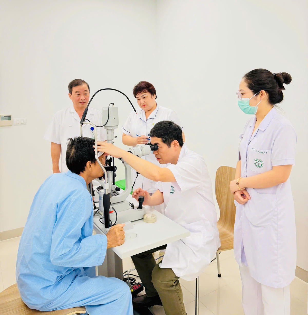 Điều trị thành công bệnh nhân nước ngoài tại Bệnh viện Bạch Mai cơ sở Ninh Bình