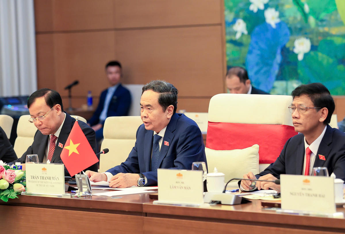 Chủ tịch Quốc hội Trần Thanh Mẫn phát biểu tại hội đàm. Ảnh: Viết Chung