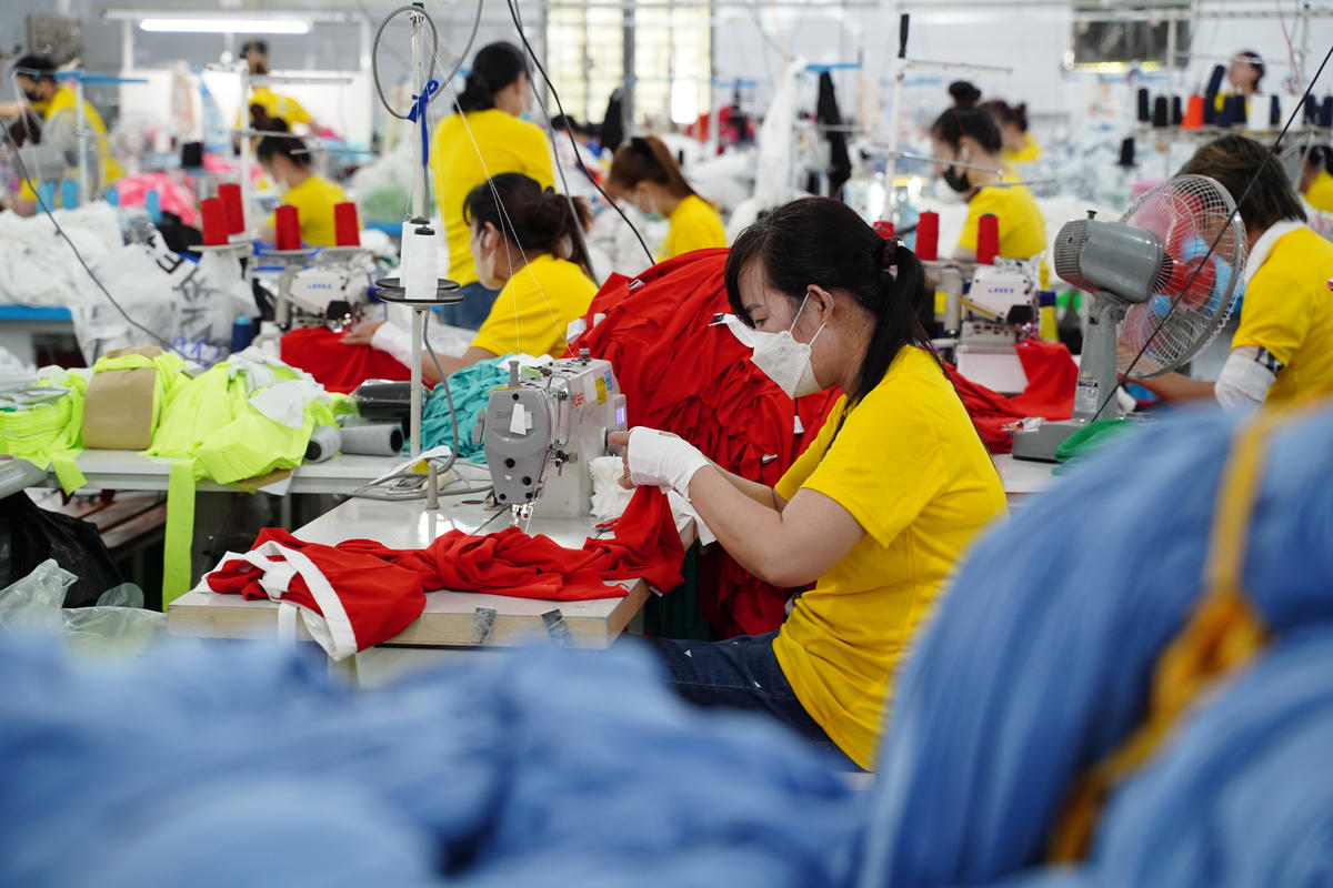 Huba hỗ trợ doanh nghiệp tìm kiếm đơn hàng, mở rộng thị trường để phát triển ổn định. Ảnh: S.X