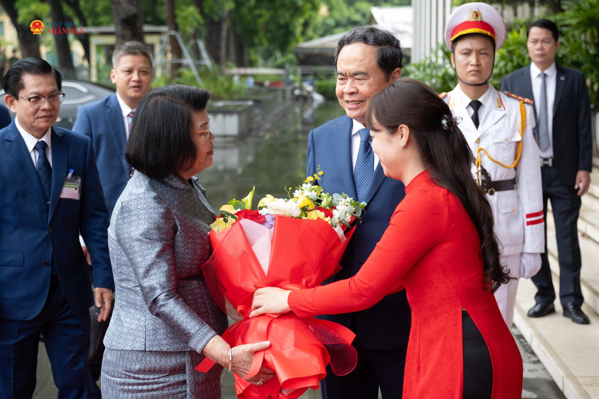 Chủ tịch Quốc hội Trần Thanh Mẫn chủ trì Lễ đón Chủ tịch Quốc hội Vương quốc Campuchia Samdech Khuon Sudary